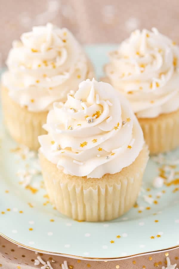 Vanilla Cupcakes --- Made to order